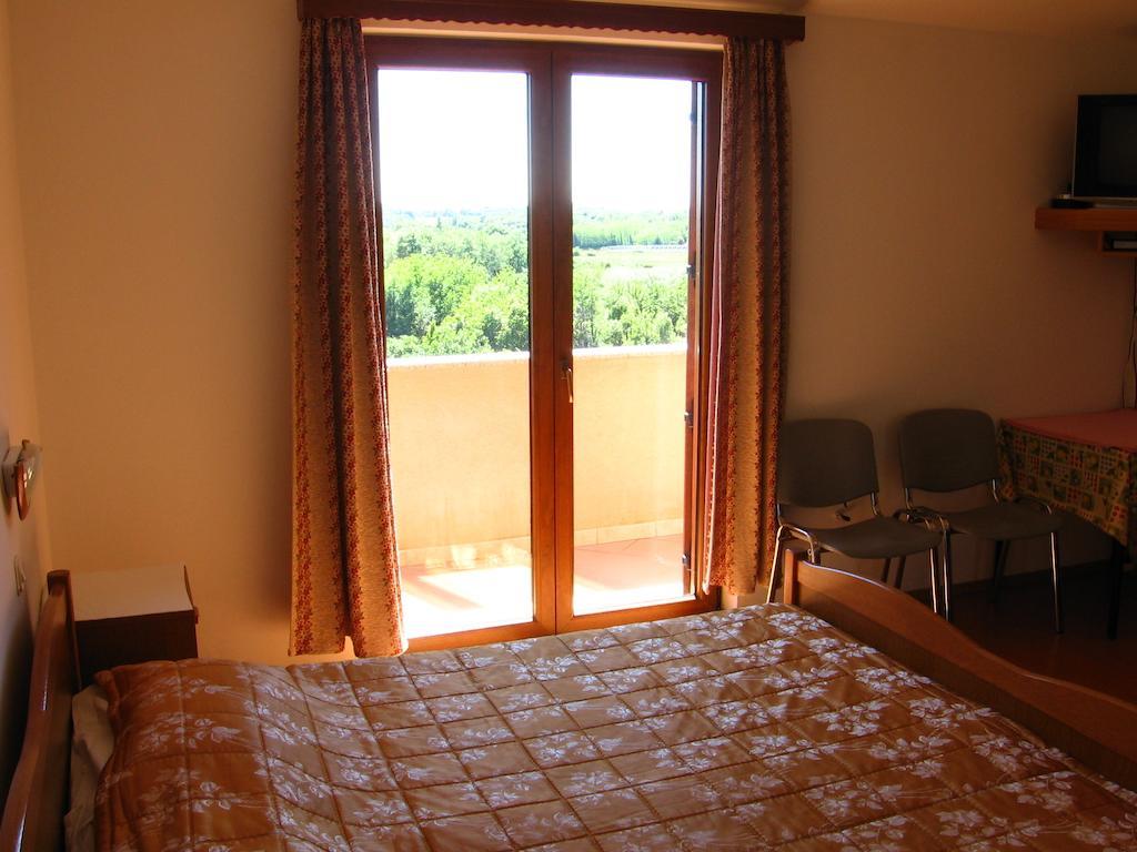 Guest House Caterina Πόρετς Εξωτερικό φωτογραφία
