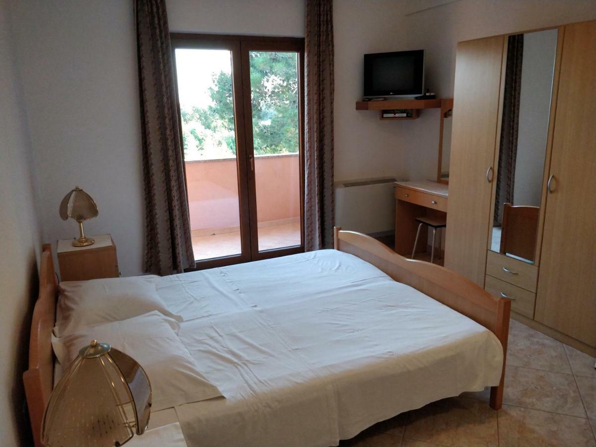 Guest House Caterina Πόρετς Εξωτερικό φωτογραφία
